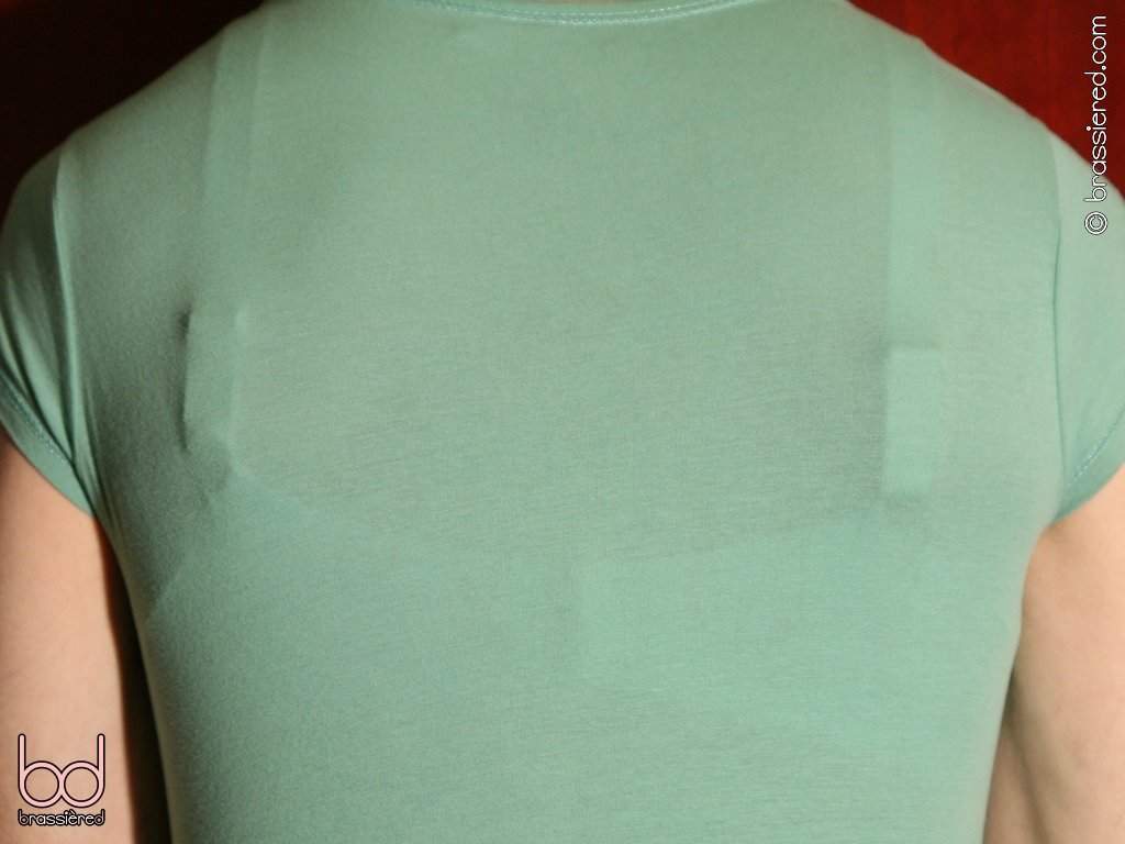 Some reasons you're seeing your bra outline through your shirt! This p